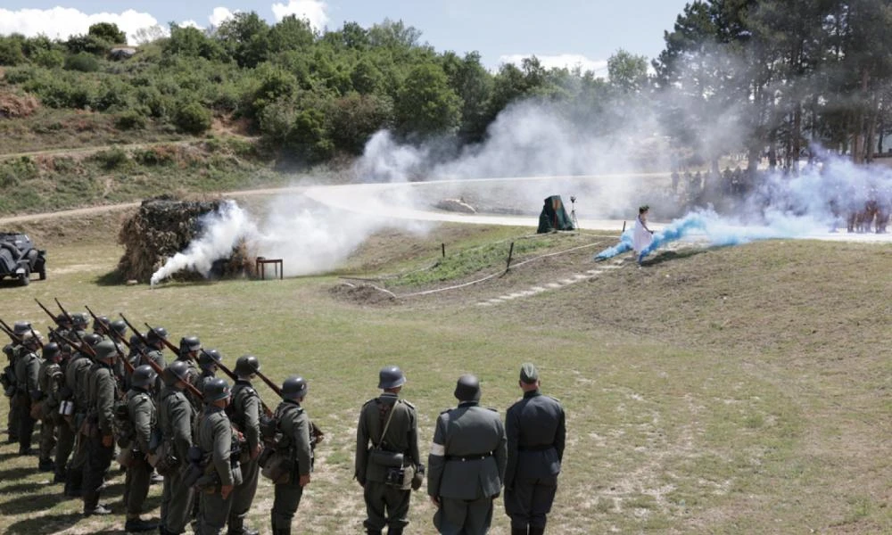 Η αναβίωση της μάχης των Οχυρών στο Ρούπελ - Εντυπωσιακές εικόνες